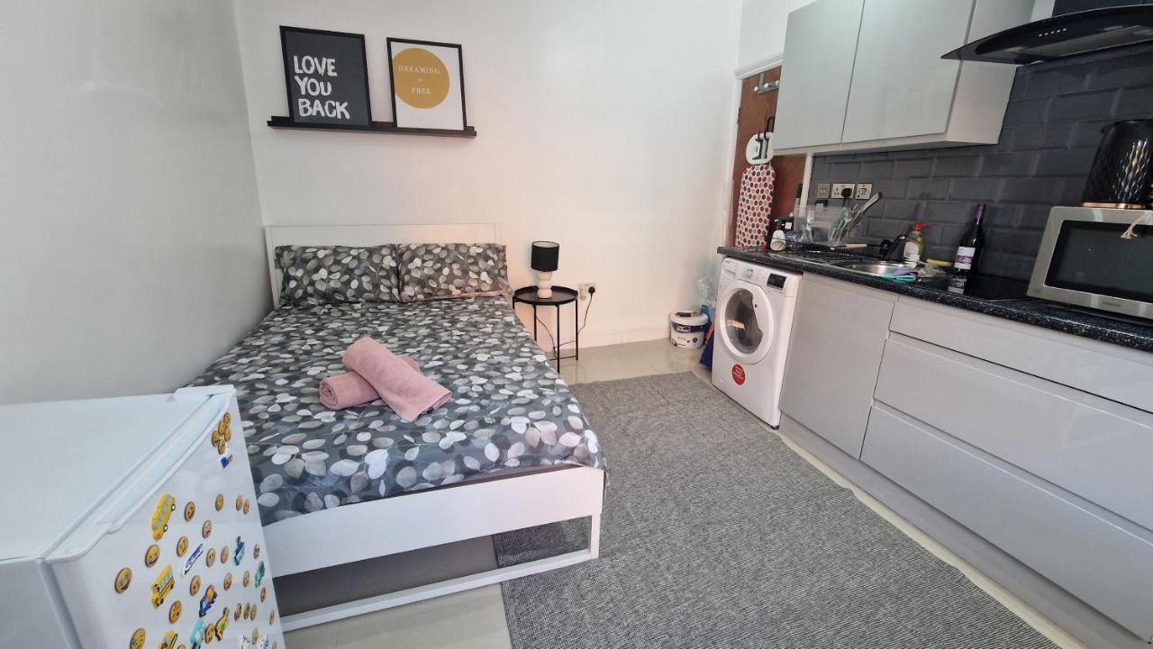 Small Cozy Studio Zone 1 Londyn Zewnętrze zdjęcie